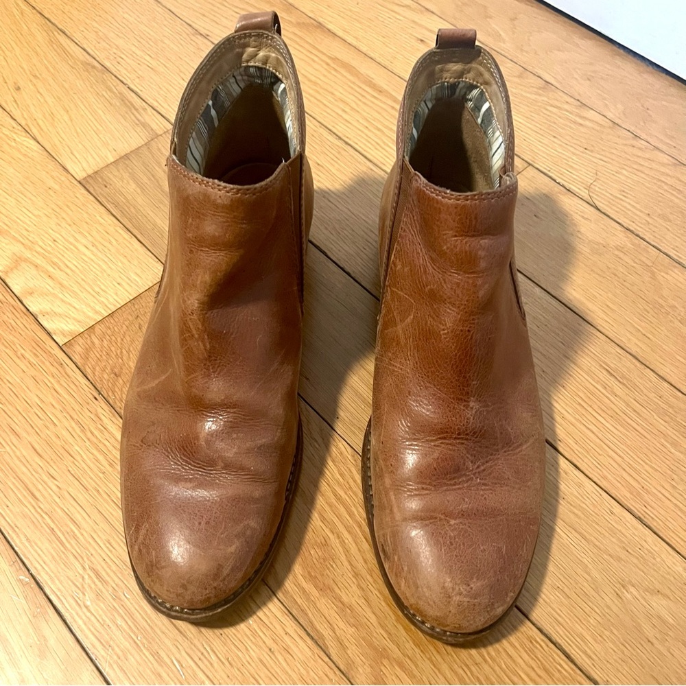 LL Bean leather short boots sz 10